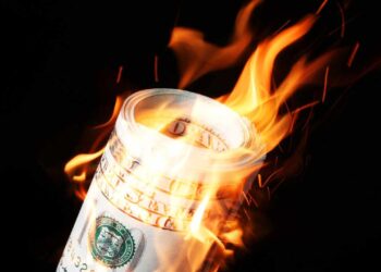 Peter Schiff Warns of Looming US Dollar Collapse With BRICS Poised to Rise