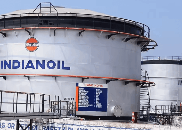 India’s Largest Refiner Gives US Crude a Pass as BRICS Barrels Beckon