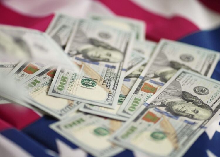 Putin’s Advisor: US Stablecoin Push Is Part of a $37 Trillion Debt-Ending Scheme