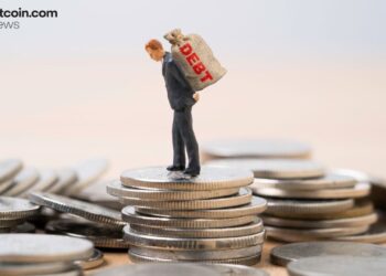 Bitcoin Briefly Touches $110K After US National Debt Surpasses $38T
