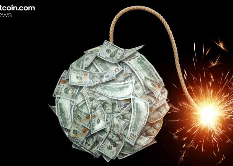 Robert Kiyosaki Gears up for Dollar Collapse While Boosting Bitcoin Holdings