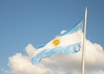 Argentina’s “Cryptogate”: Judge Freezes $100M in Global Assets Linked to Libra Token Fraud