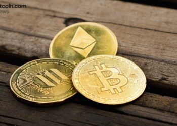 Bitcoin and Ether ETFs Bleed $797 Million as Solana Defies the Downtrend