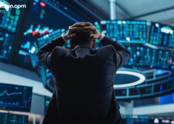 ETF Weekly: Bitcoin, Ether ETFs Bleed $1.8 Billion as Solana Stays Green