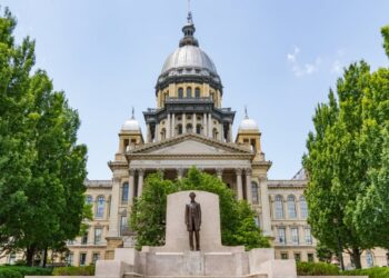 Illinois Crypto Tax Faces New Court Bid Before It Hits Residents