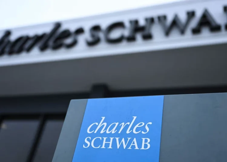 Charles Schwab Pushes Deeper Into Crypto With SOL, AVAX and LINK
