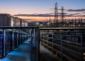 Bitcoin Miners Unplug 23% as AI Revenue Surges 52%